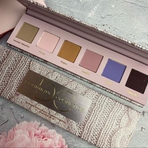 🌟 2 Day Sale🌟 DOMINIQUE COSMETICS, Sweater Weather Eyeshadow Palette